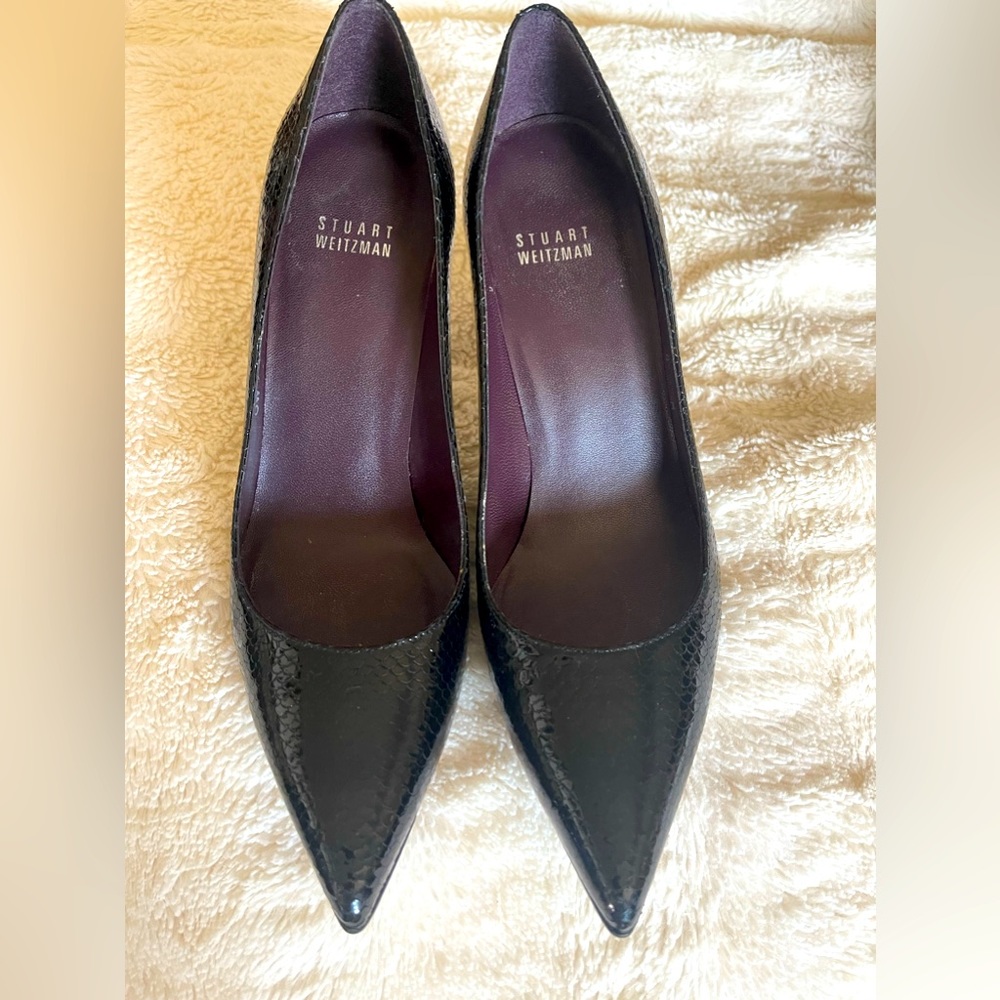 EUC Black snakeskin Stuart Weizmann heels size 8. Worn once!